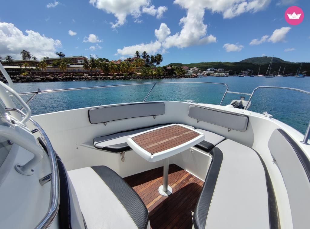 Bateau à moteur Jeanneau Cap Camarat 7.5 Cc 250cv 4