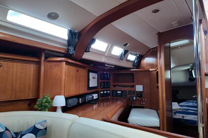 Jeanneau Performance 49 – Elegance, Comfort, and Speed in Perfect Balance