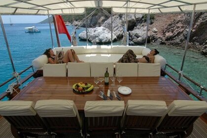 Гулет 7 кают 14 гостей