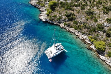 Catamarano Lagoon 46