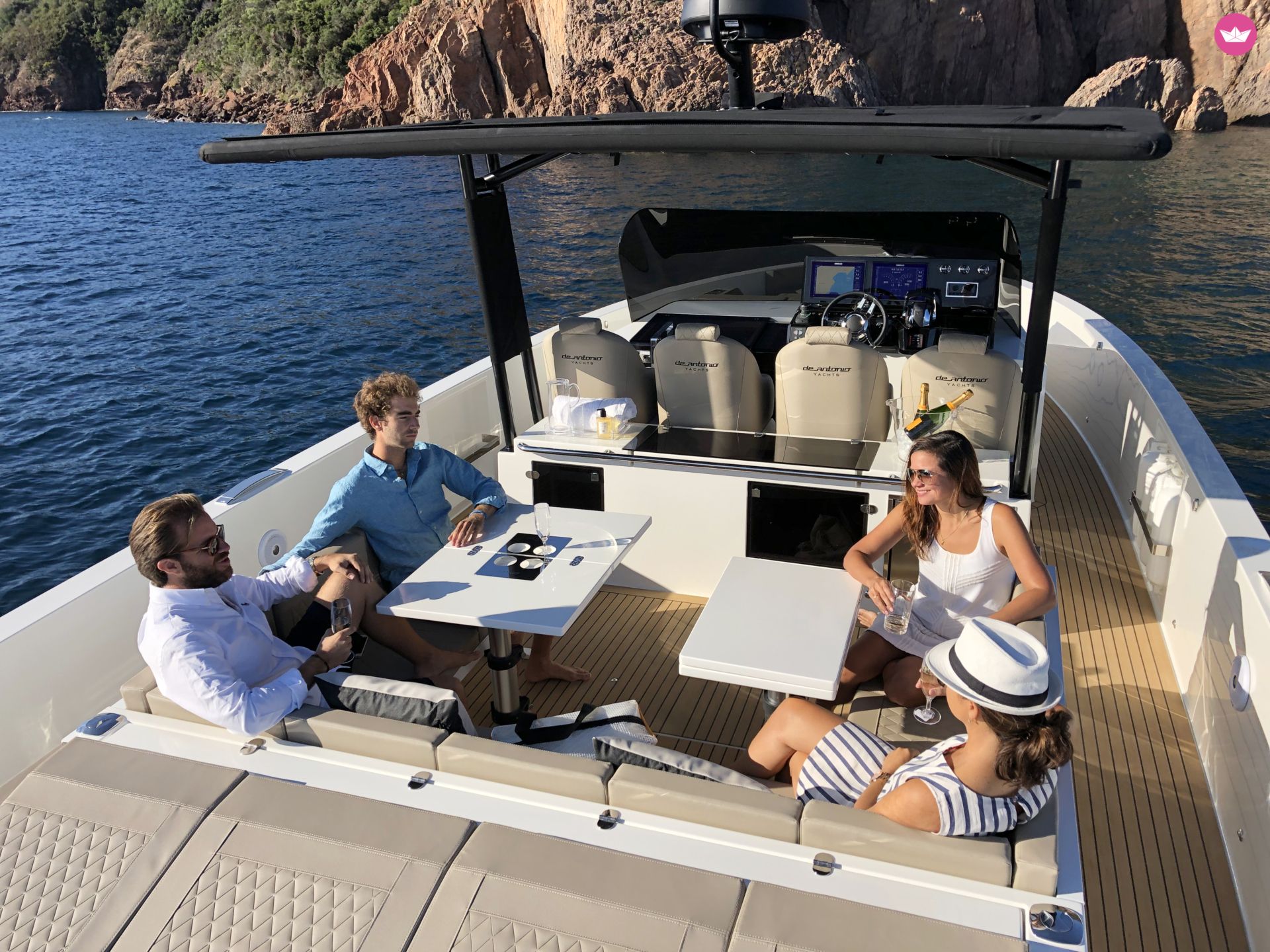 Bateau à moteur De Antonio D42 1050cv 8