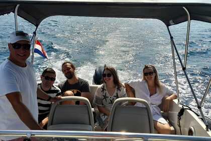 Private boat tour-Elaphiti Islands with drinks included