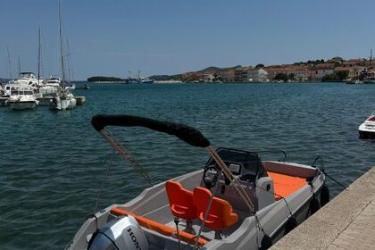 Verhuur Motorboot Quicksilver Quicksilver 550 Commander Ždrelac