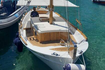 Discover Timeless Elegance on the Seas with Our Trehandiri!