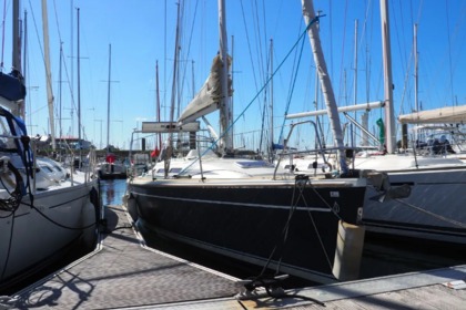 Hire Sailboat  DEHLER 36 - KE EA Arzon