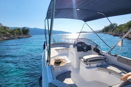 Miete Motorboot Marinello Eden 22 Stari Grad