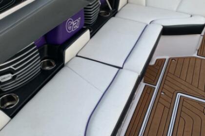 MASTER CRAFT X2 = WAKEBOARD / WAKESURF