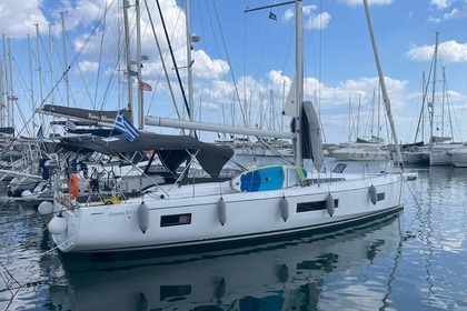 Rental Sailboat Beneteau Oceanis 51.1 Athens
