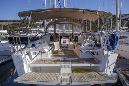 Miete Segelboot Dufour Yachts Dufour 382 GL Pula
