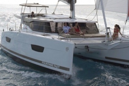 Rental Catamaran Fountaine Pajot Lucia 40 Pozzuoli