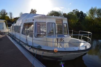 Location Péniche Les Canalous Espade Concept Fly Languimberg