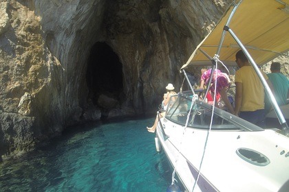 Rental Motorboat MAXUM 2000 Chania