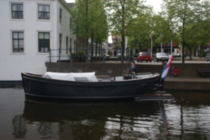 Verhuur Motorboot Seafury 800 Rotterdam
