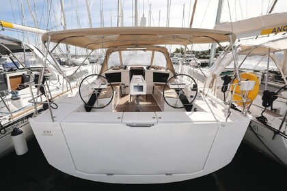 Hyra båt Segelbåt DUFOUR 430 Trogir