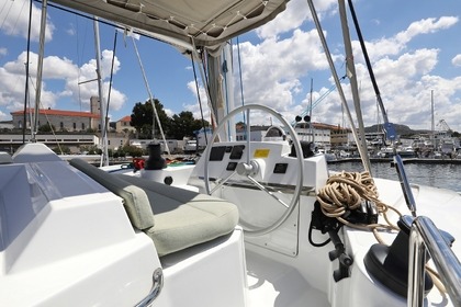 Charter Catamaran Catana Group Bali 4.2 - 4 + 1 cab. Biograd na Moru