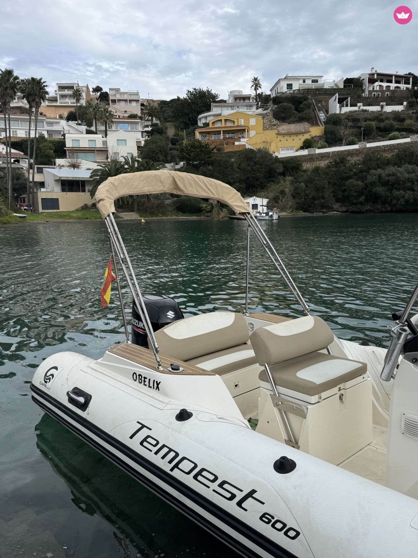 Semi-rigide Capelli Tempest 600 140cv 3