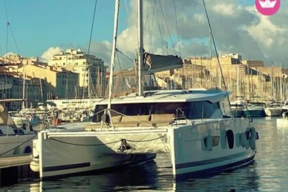 Rental Catamaran Fountaine Pajot MADIBA 40 Cannes
