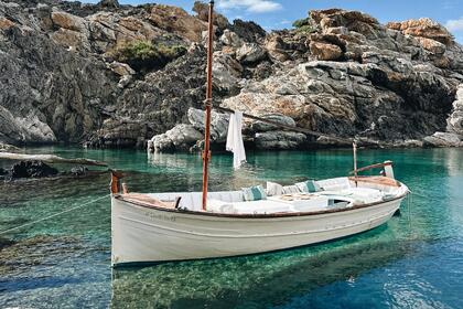 Чартер Моторная яхта Artesanal Llaut de madera clàsico Кадакес