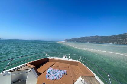 Beneteau 8.8 Spacedeck for rent