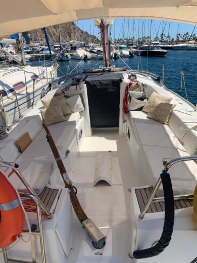 Sailboat Beneteau 331 oceanis Plattegrond van de boot