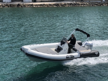 Charter RIB Altamarea Wave 20 Bandol