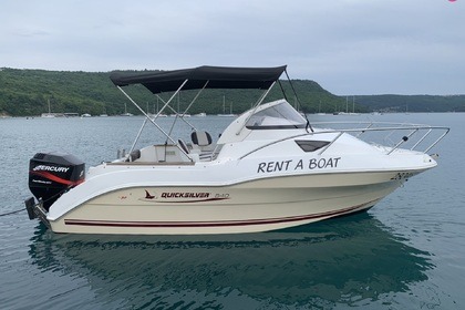 Rental Motorboat Quicksilver 540 Cruiser Trget