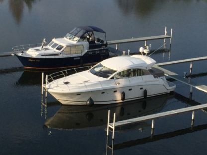 Charter Motorboat Jeanneau Prestige 440S Werder