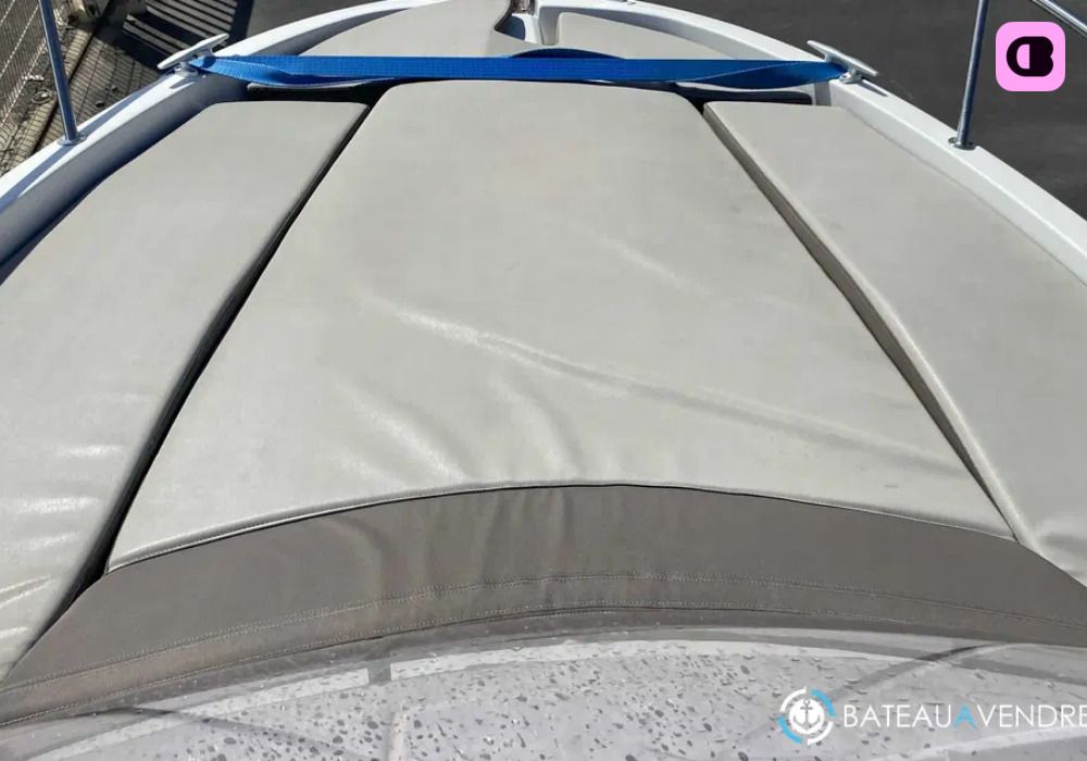 Bateau à moteur Jeanneau Cap Camarat 6.5 WA 115cv 6
