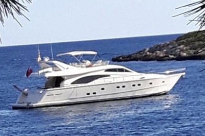 Location Yacht Ferretti 68 Majorque