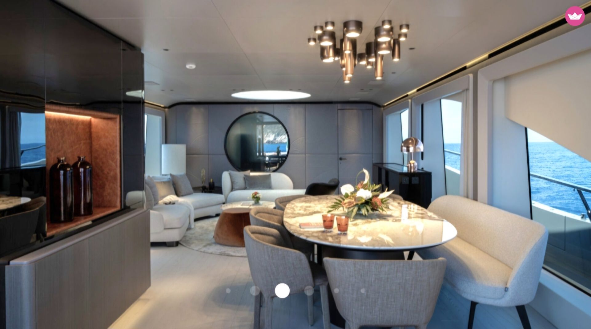 Bateau à moteur Mangusta 104 4000cv 7