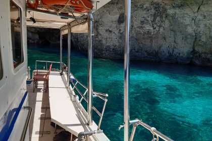 Noleggio Barca a motore Ta' Miema Boat Services Custom built Malta