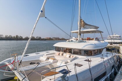 Location Catamaran  Lagoon 55 Lavrio