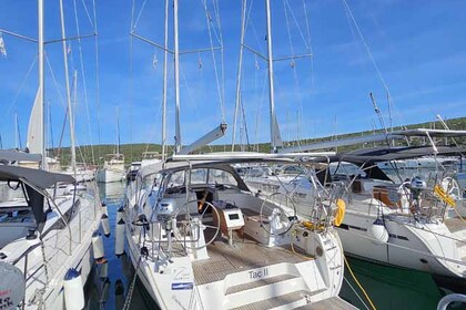 Hyra båt Segelbåt Bavaria Bavaria Cruiser 46 Krk