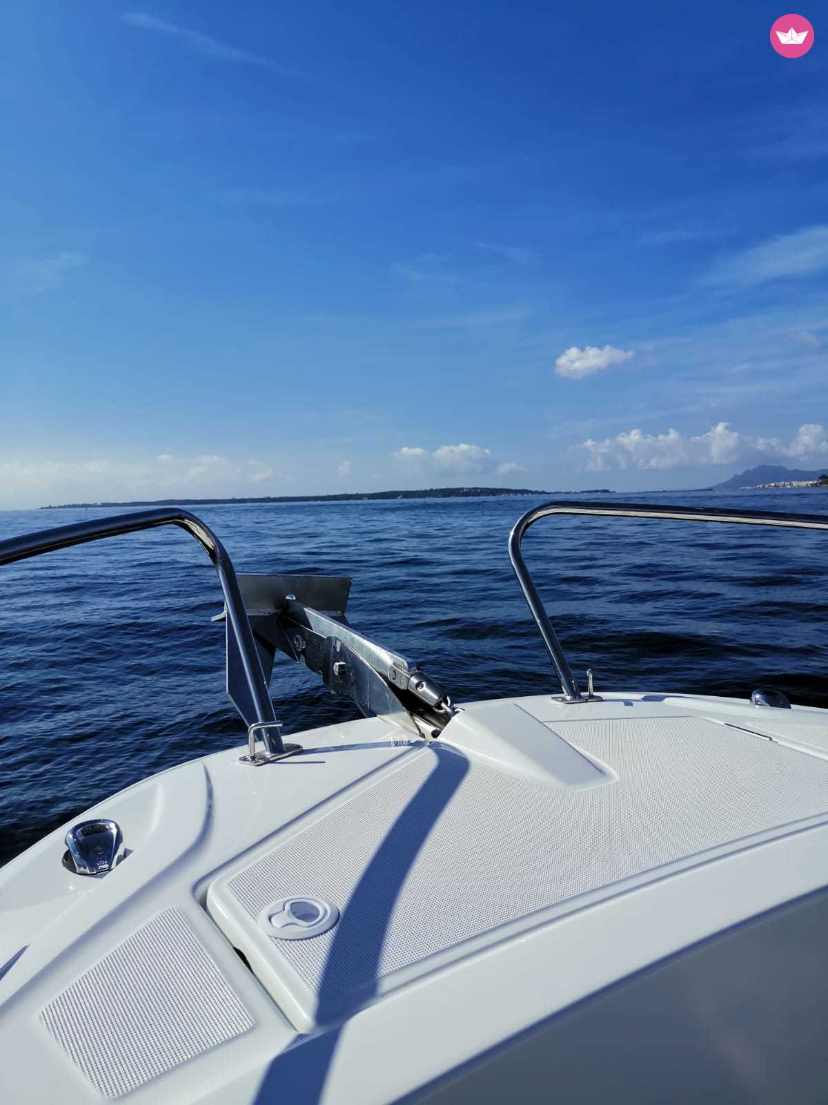 Bateau à moteur Jeanneau Cap Camarat 6.5 Cc 150cv 5