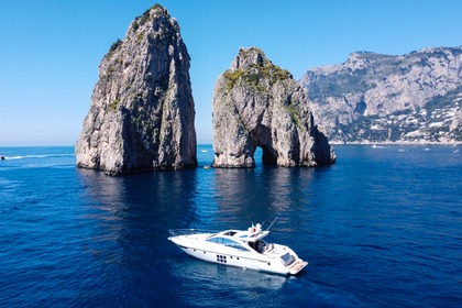 Hire Motor yacht Azimut Azimut 62s Positano