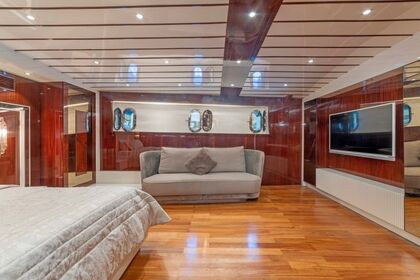 Elegant 42 meter gulet with 7 cabins