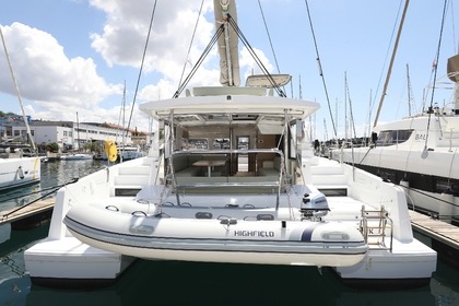 Alquiler Catamarán Catana Group Bali 4.2 - 4 + 1 cab. Marina Frapa