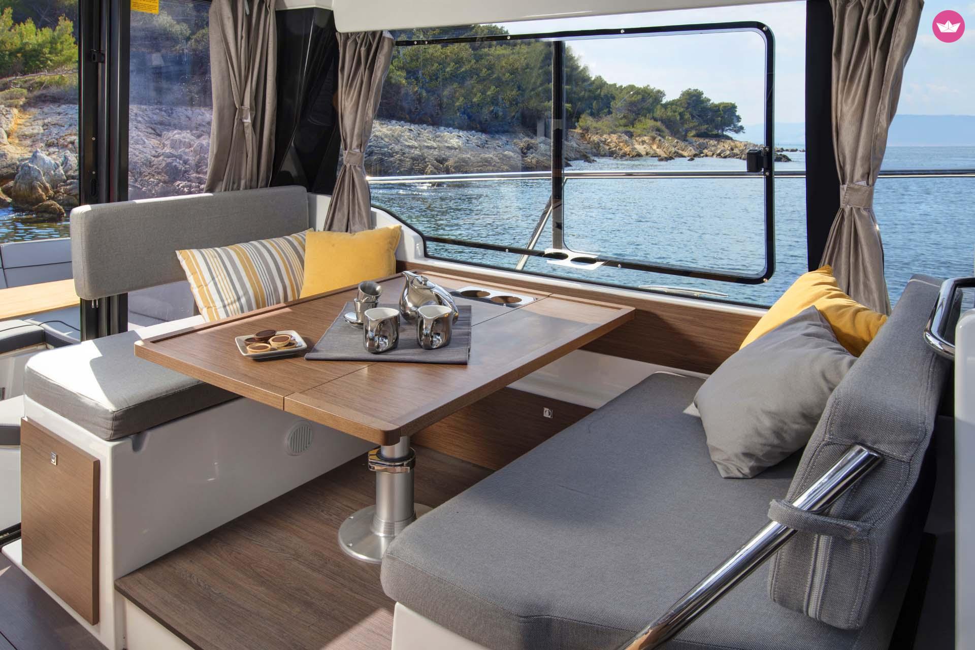 Bateau à moteur Jeanneau Merry Fisher 1095 600cv 7