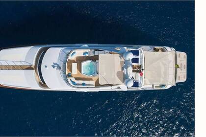Luxury Benetti .Ready to Host You