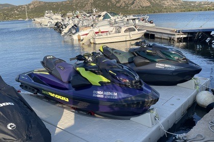 Charter Jet ski Seadoo RXP-XRS 300 Cannigione