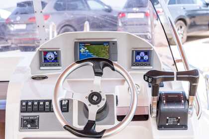 Atlantic Marine Sun Cruiser 805