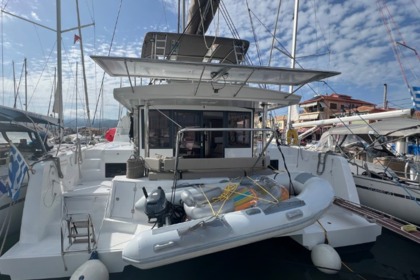 Hire Catamaran Catana Group Bali 4.4 - 4 + 2 cab. Lefkada