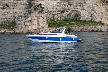 Hire Motorboat DALLA PIETA' 28 ALTAIR Sorrento