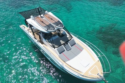 Noleggio Barca a motore Saver Saver 330sport 11 metri incluso water games Portisco