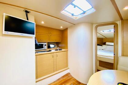 Charter Motor yacht Cantieri Aeroto Lisbon