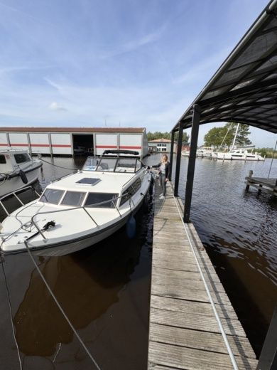 Sneek Houseboat Albin 25 Soft top alt tag text