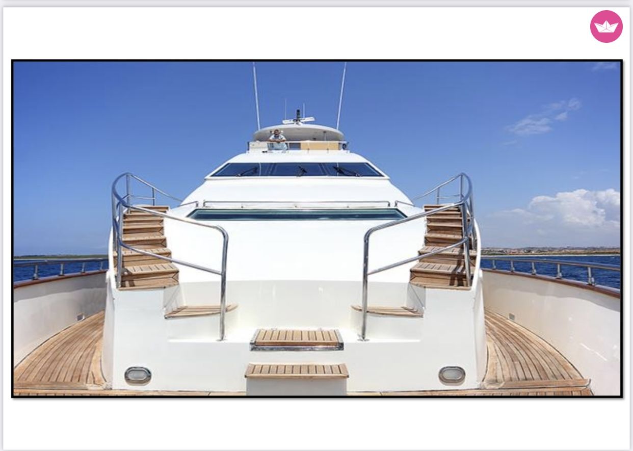 Yacht CST 32m Amazing yacht with jacuzzi B68! CST 32m Amazing yacht with jacuzzi B68! 3000cv 4