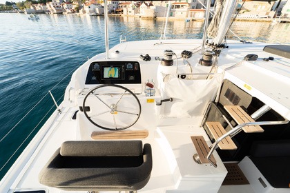 Location Catamaran Lagoon-Bénéteau Lagoon 42 OW Šibenik