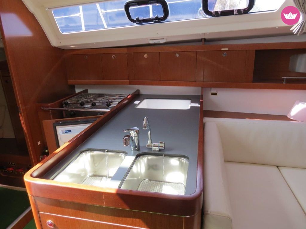 Voilier BENETEAU OCEANIS 34 10.9m 6