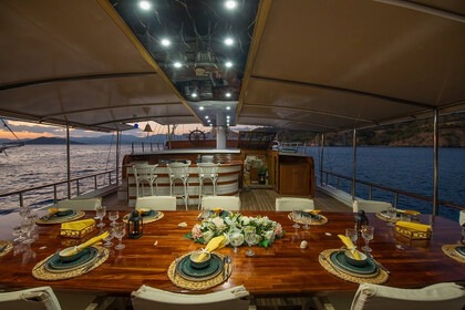 Luxury 35 Meter Gulet Charter in the Aegean